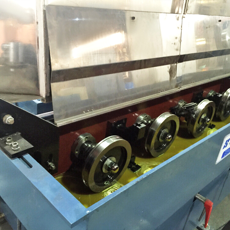 Machine moyenne de fil d'aluminium